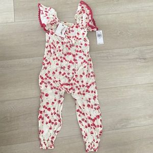 Jessica Simpson jumper